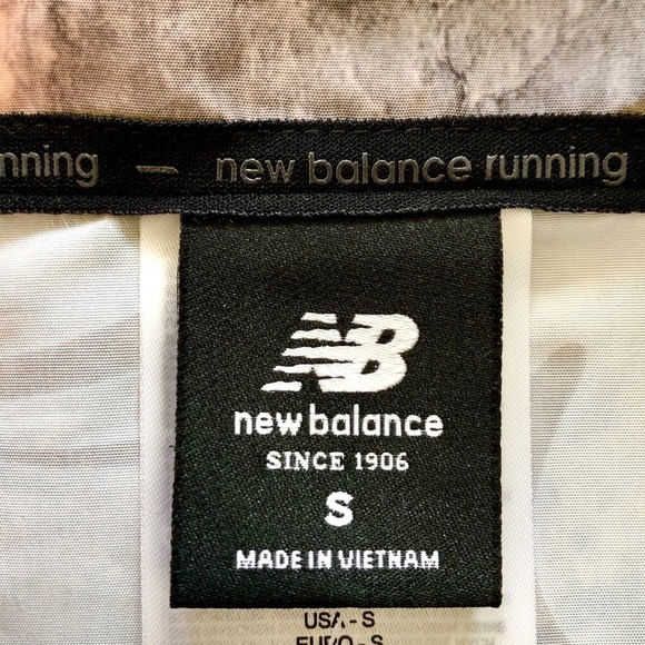 New Balance, PMV, Kimbia Jacket,‎ REFLECTIVE, Womens, Lightweight, Size S, NWT - Picture 15 of 16